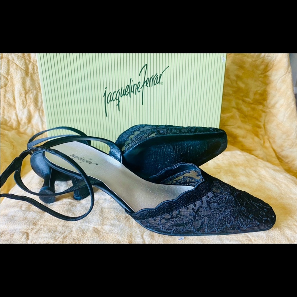 Jacqueline Ferrar “ Shoes Size 8 1/2 Black Bonded Leather Lace Fabric Slingback